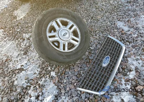 2006 Ford Expedition Xlt from USA, damaged, VIN 1FMPU16596LA30175